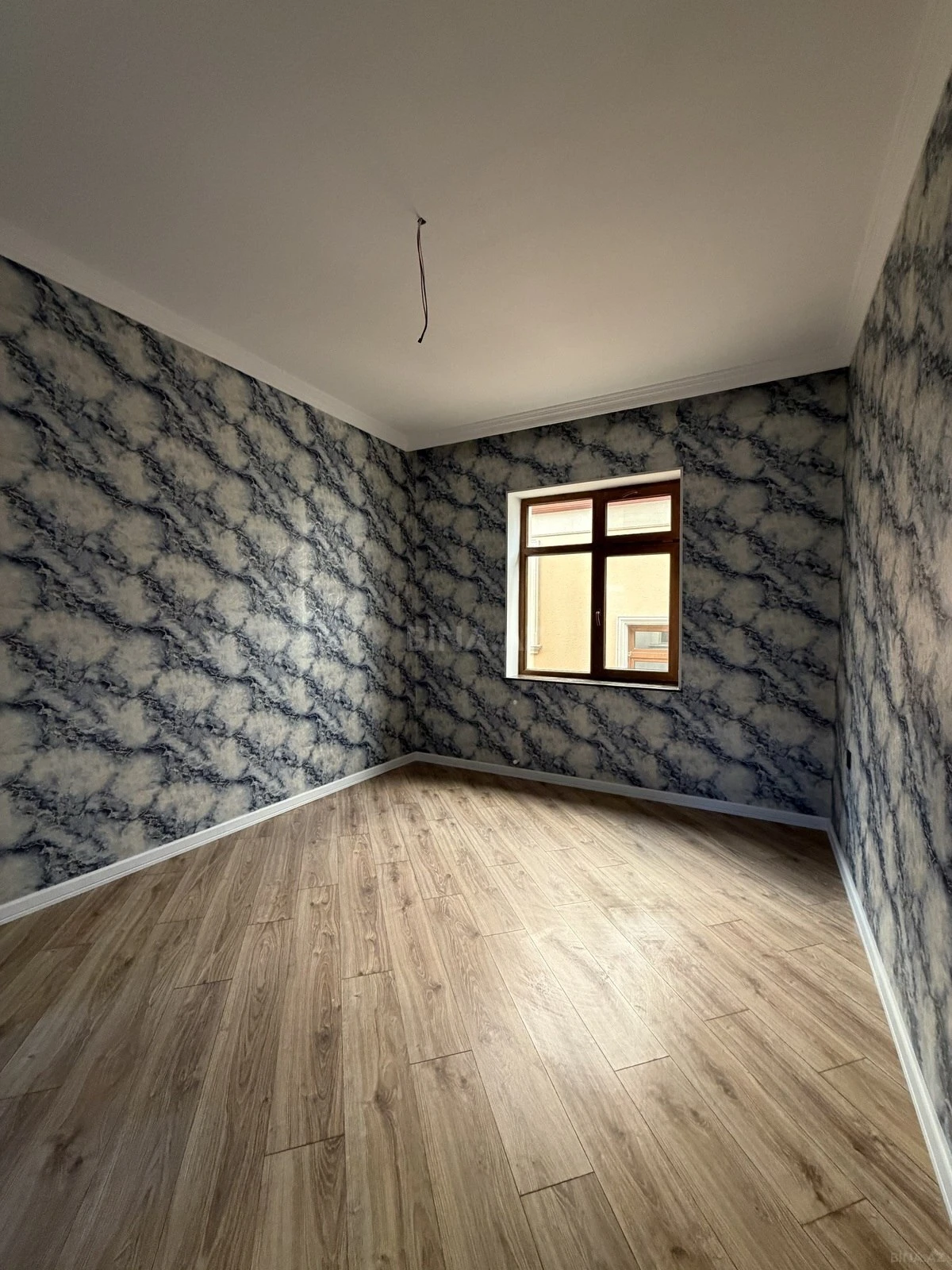 Satılır 6 otaqlı həyət evi 260 m²