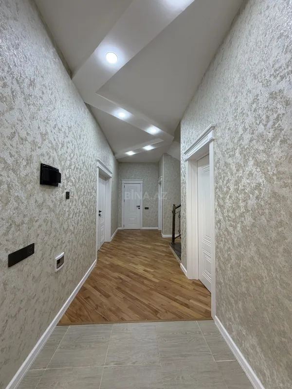 Satılır 6 otaqlı həyət evi 260 m²