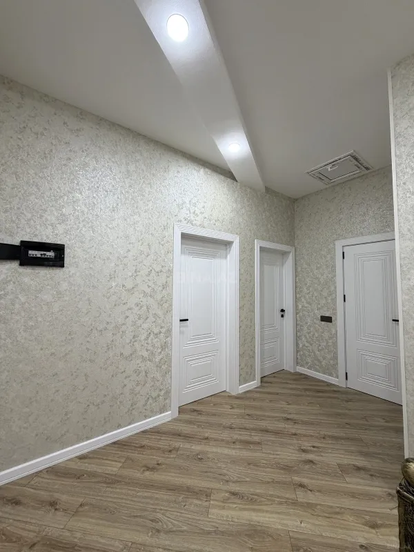 Satılır 6 otaqlı həyət evi 260 m²