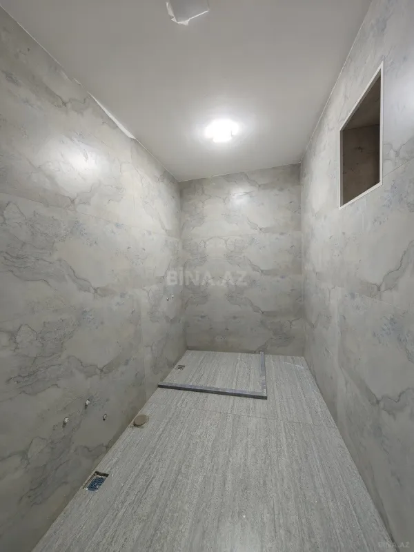 Satılır 6 otaqlı həyət evi 280 m²