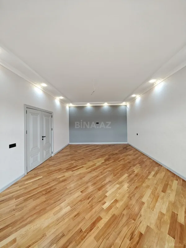 Satılır 6 otaqlı həyət evi 280 m²