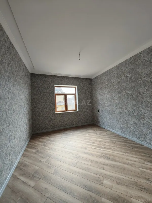 Satılır 6 otaqlı həyət evi 280 m²
