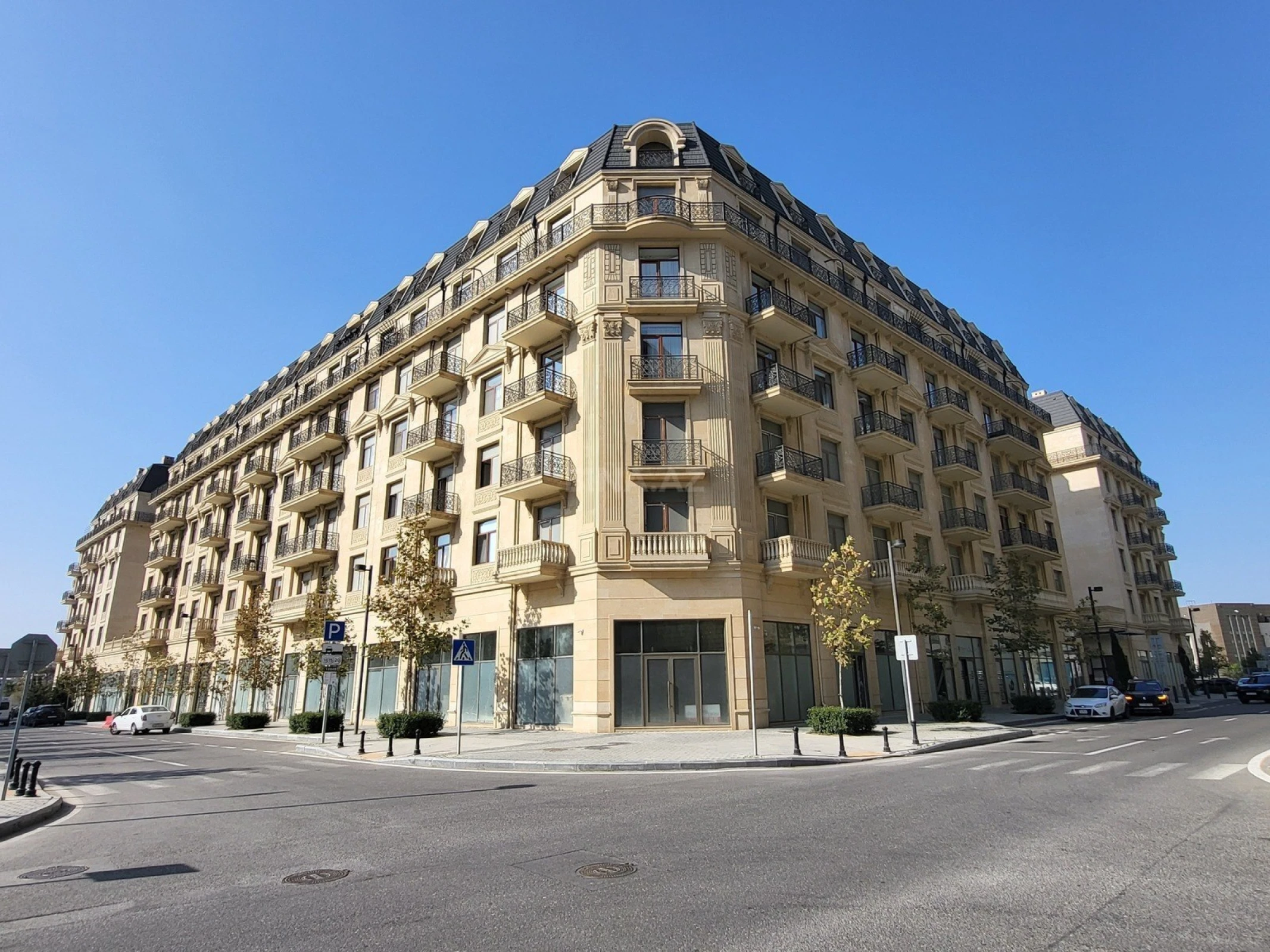 Satılır obyekt 122 m²