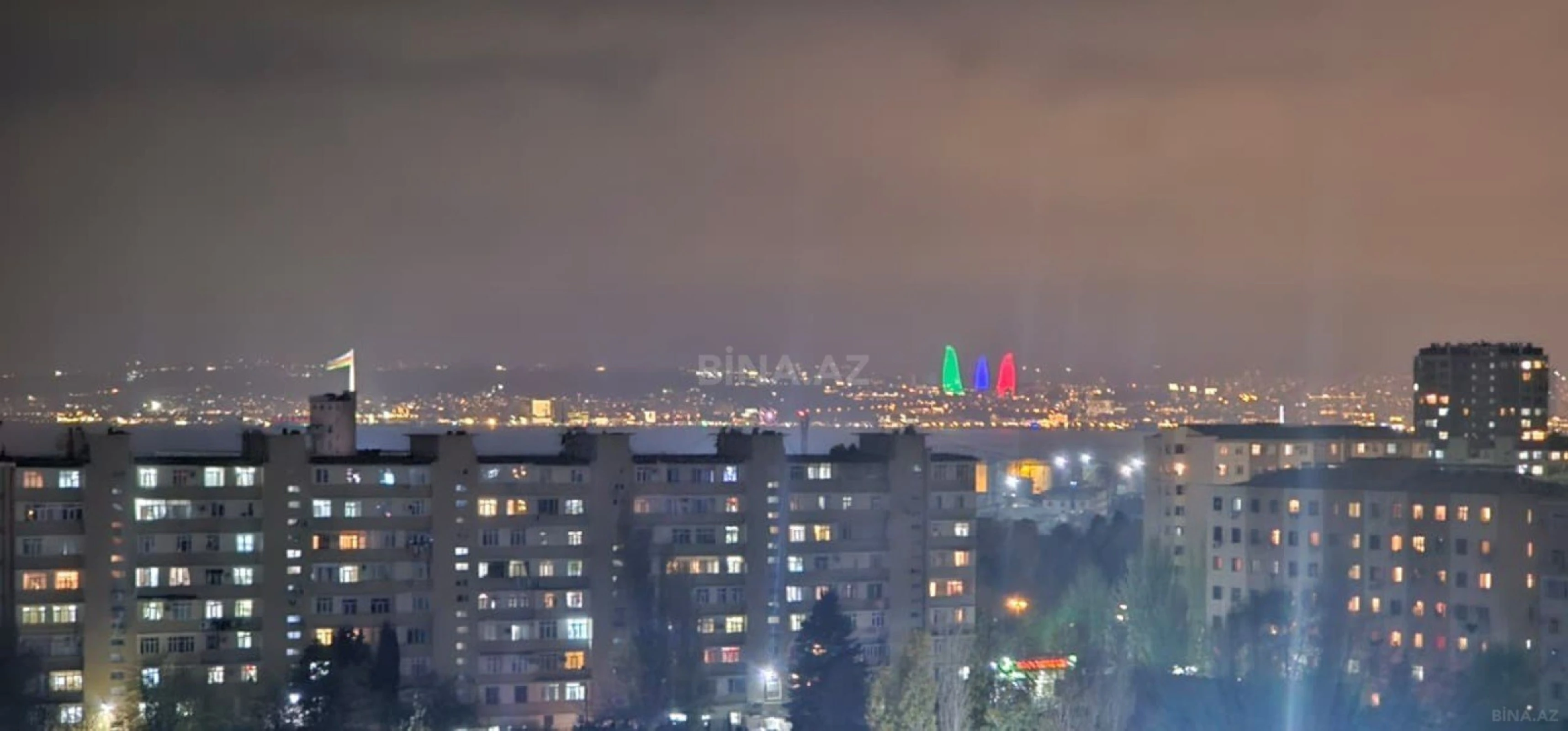 Satılır 3 otaqlı mənzil 90 m²