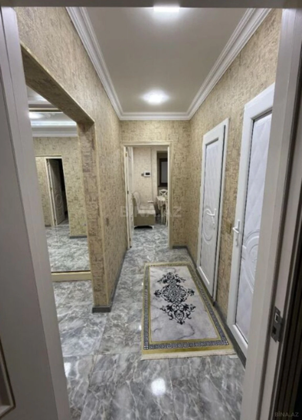 Satılır 4 otaqlı mənzil 115 m²