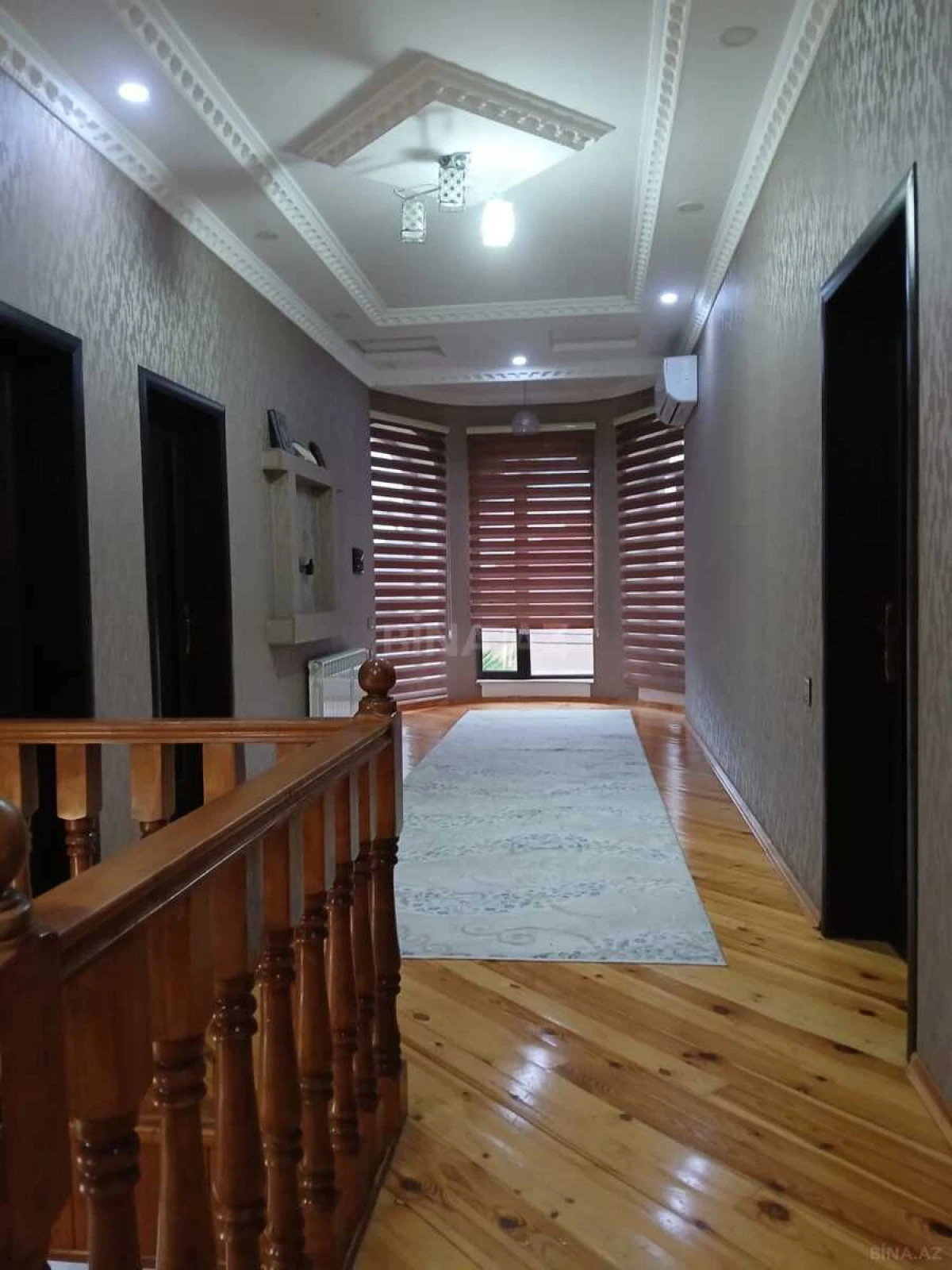 Satılır 5 otaqlı həyət evi 225 m²