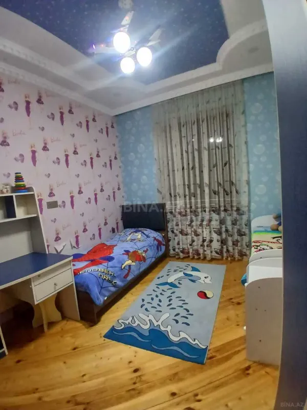 Satılır 5 otaqlı həyət evi 225 m²