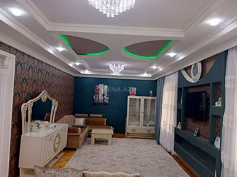 Satılır 5 otaqlı həyət evi 225 m²