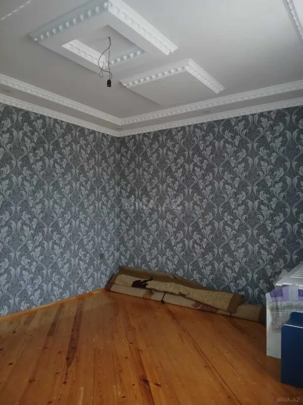 Satılır 5 otaqlı həyət evi 225 m²