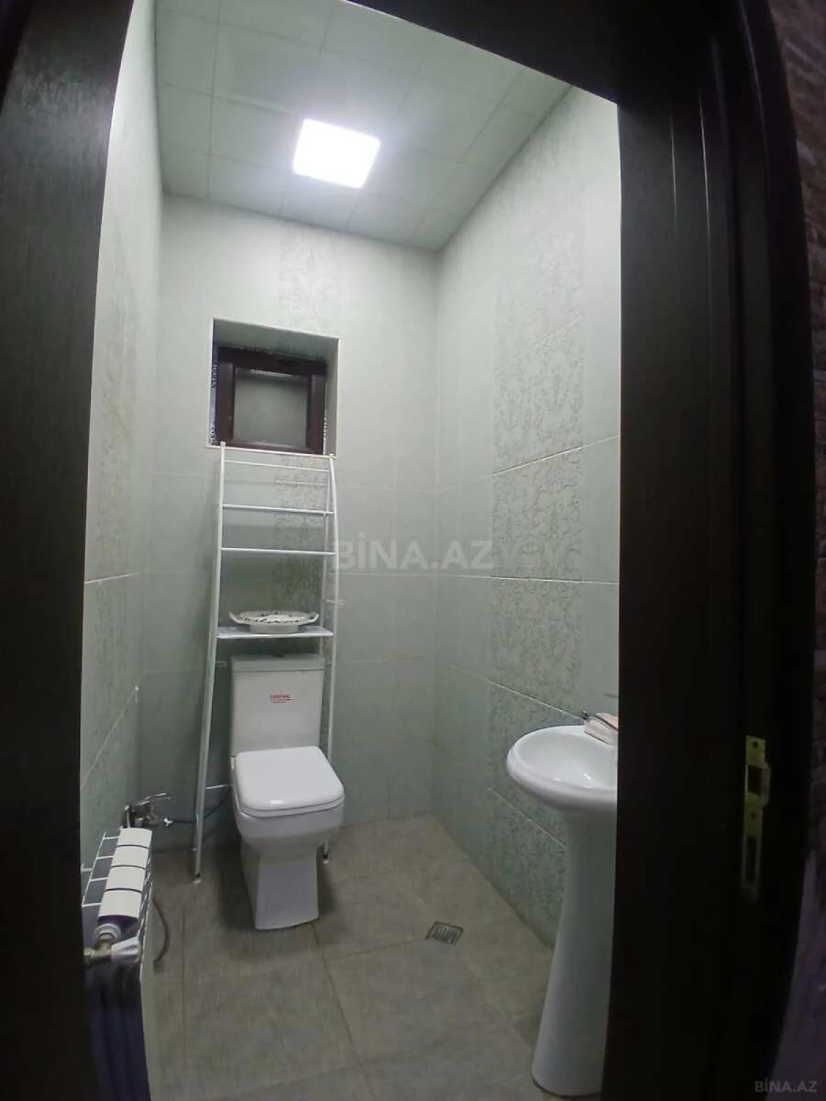 Satılır 5 otaqlı həyət evi 225 m²