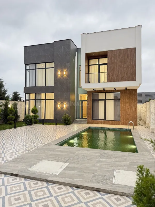 Satılır 5 otaqlı həyət evi 220 m²