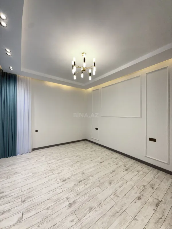 Satılır 5 otaqlı həyət evi 220 m²