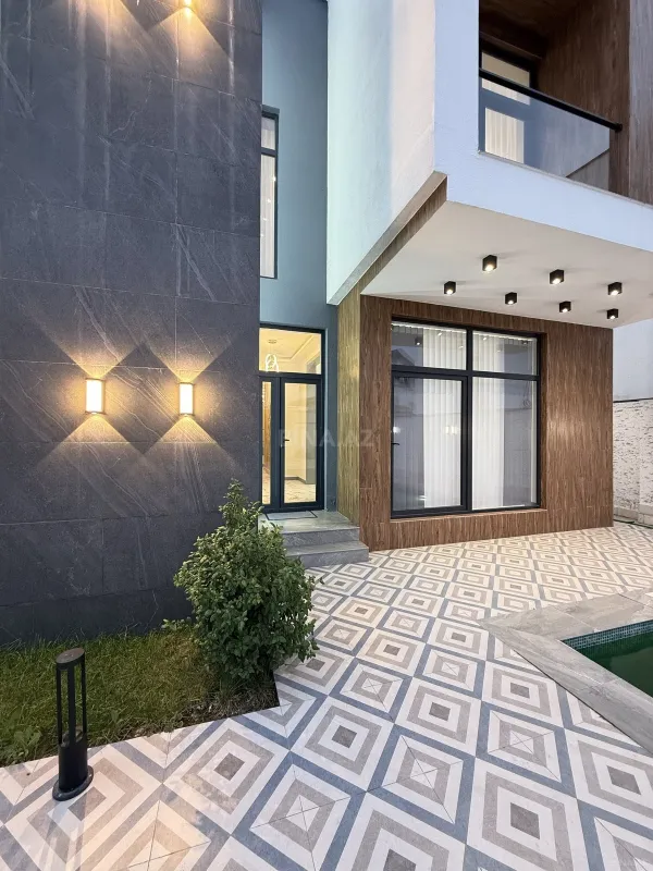 Satılır 5 otaqlı həyət evi 220 m²