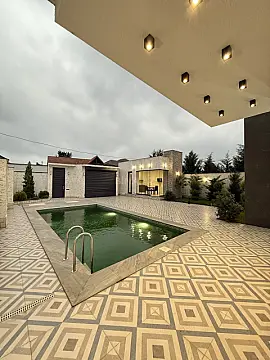 Satılır 5 otaqlı həyət evi 220 m²