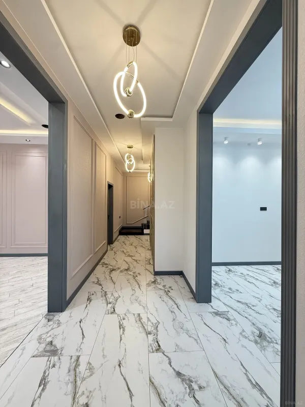 Satılır 5 otaqlı həyət evi 220 m²