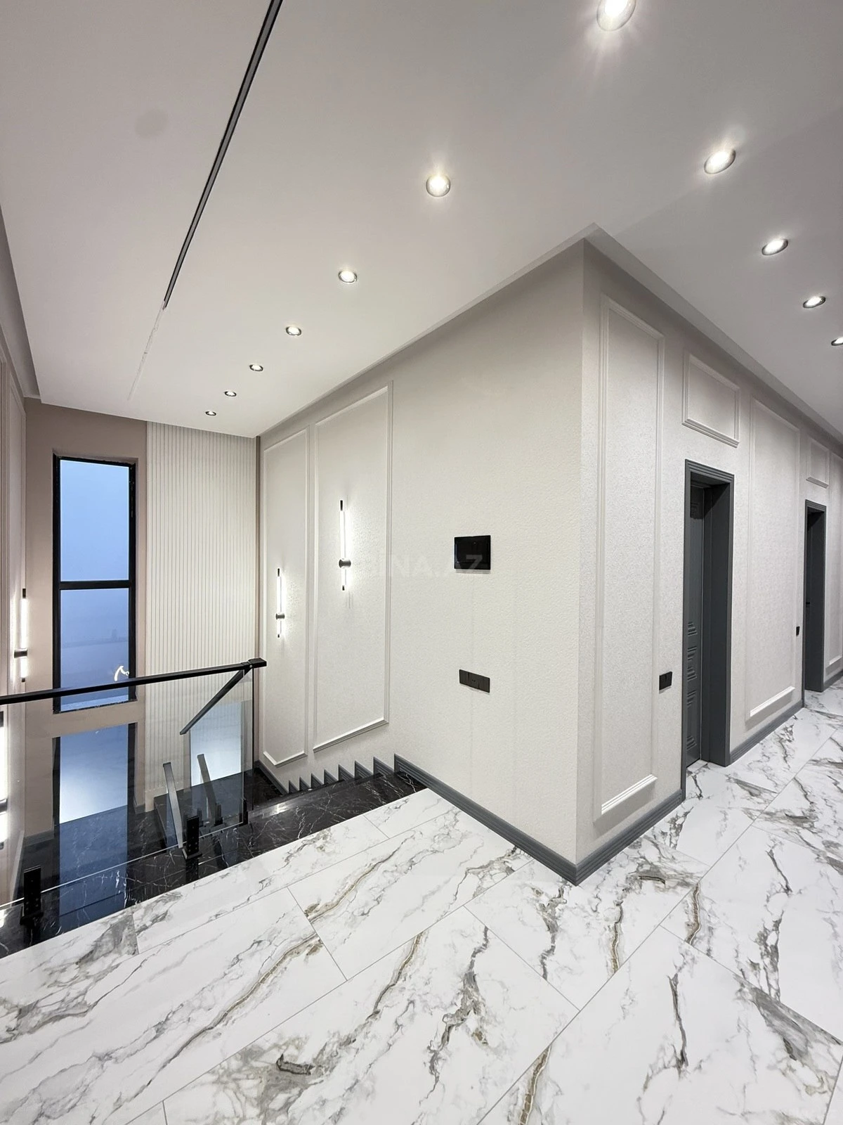 Satılır 5 otaqlı həyət evi 220 m²