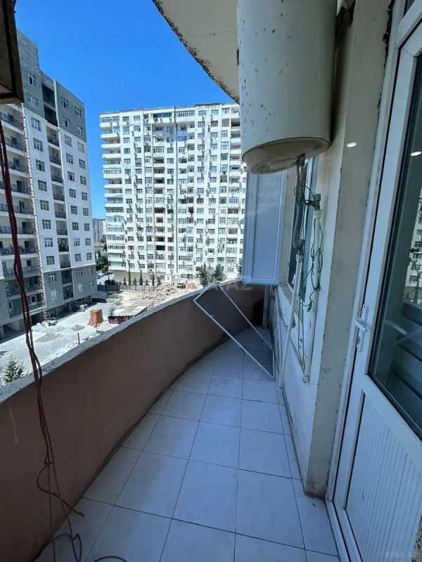 Kirayə verilir 2 otaqlı mənzil 110 m²