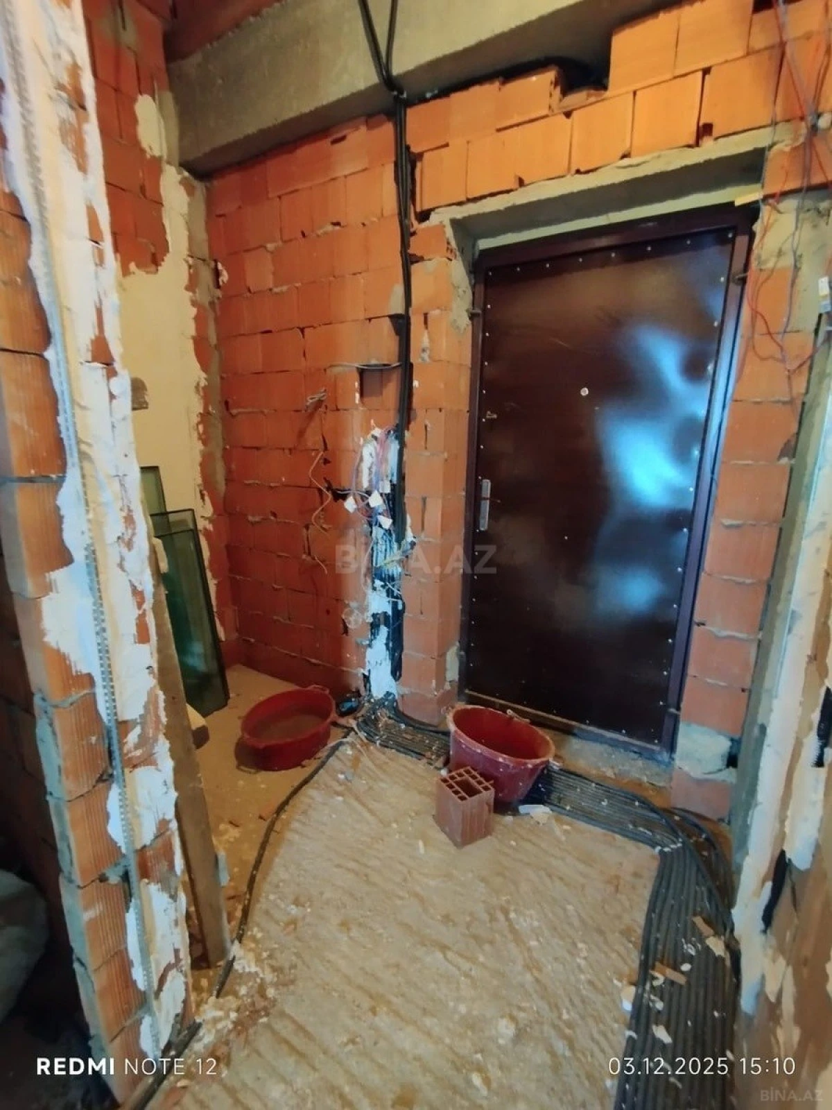 Satılır 3 otaqlı mənzil 68 m²