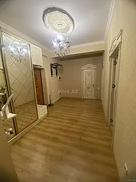 Satılır 3 otaqlı mənzil 125 m²