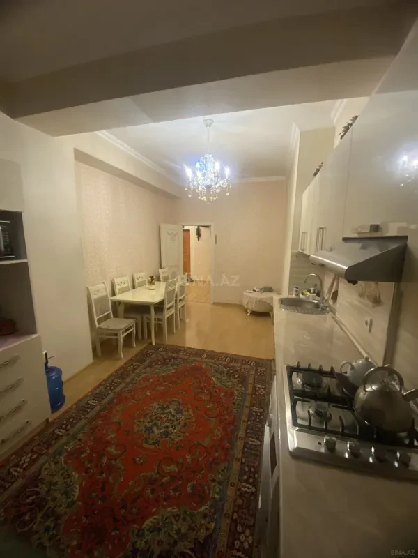 Satılır 3 otaqlı mənzil 125 m²