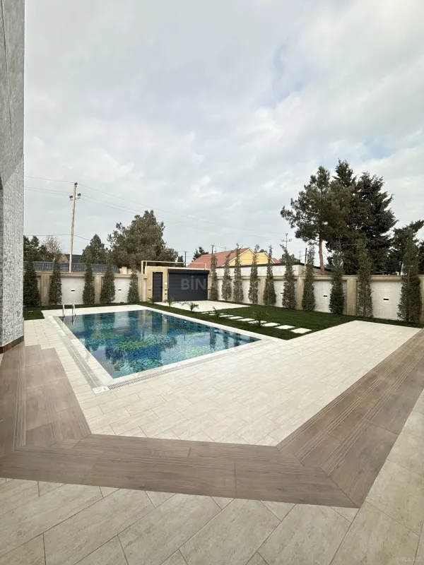 Satılır 5 otaqlı həyət evi 250 m²