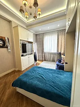 Satılır 4 otaqlı mənzil 170 m²