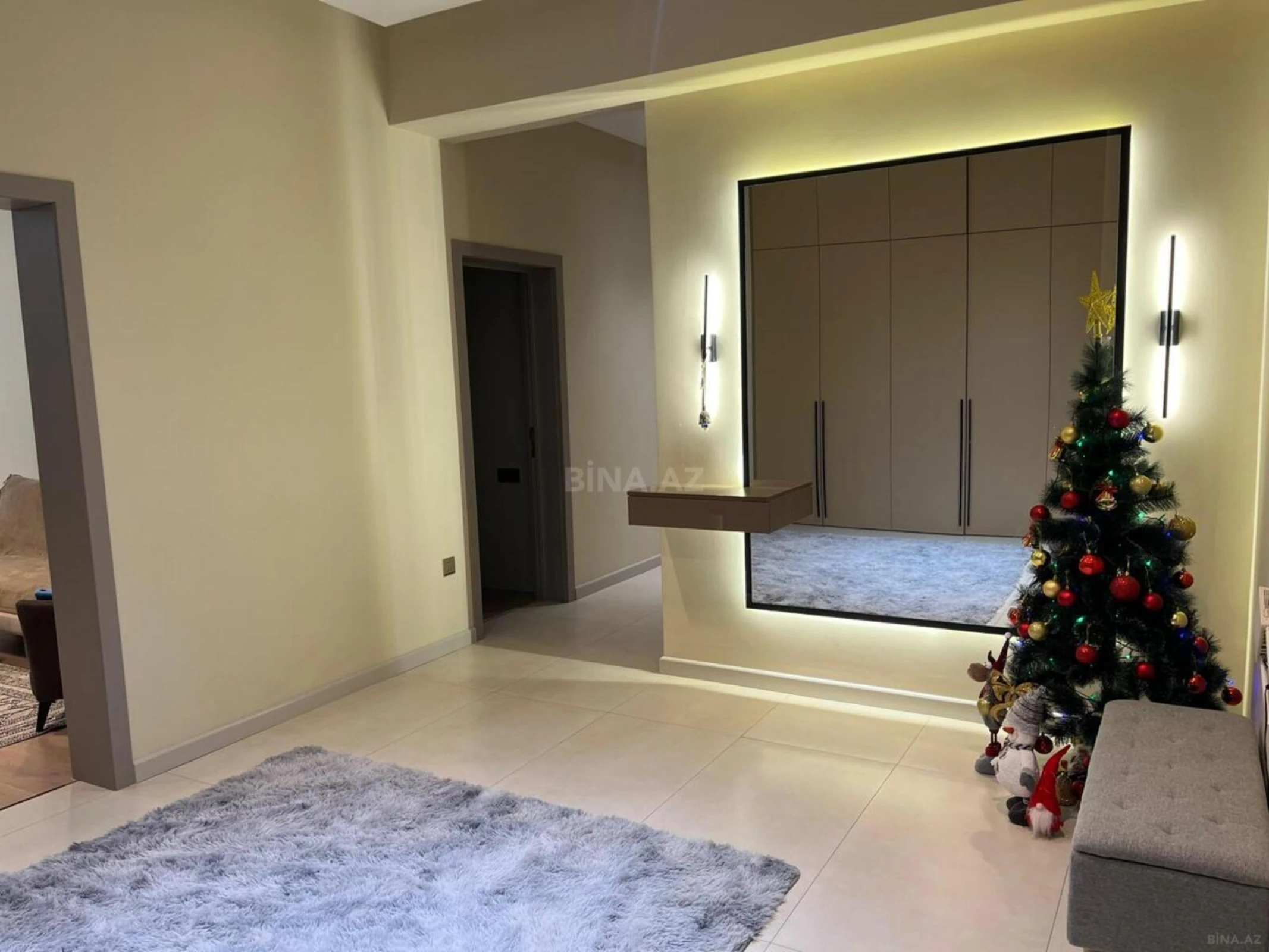 Satılır 3 otaqlı mənzil 102 m²
