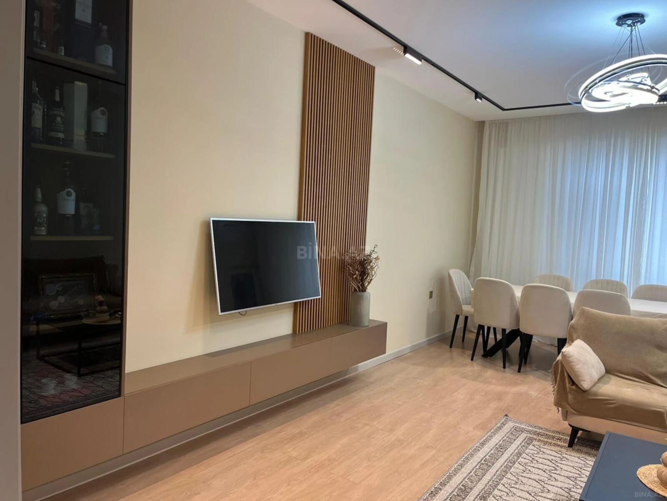 Satılır 3 otaqlı mənzil 102 m²