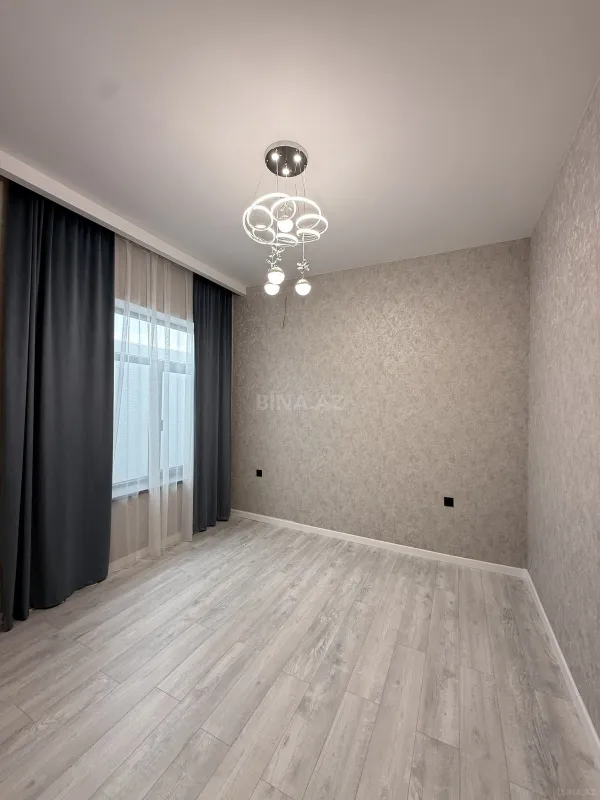 Satılır 4 otaqlı həyət evi 135 m²