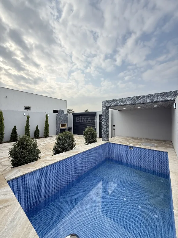 Satılır 4 otaqlı həyət evi 135 m²