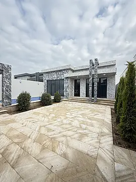 Satılır 4 otaqlı həyət evi 135 m²