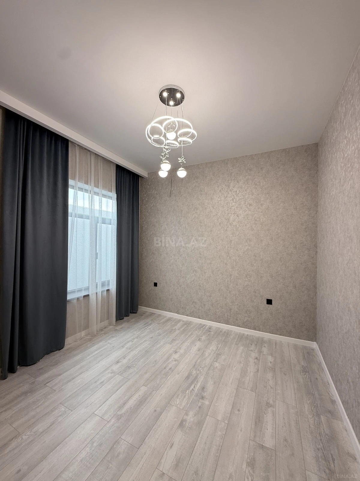 Satılır 4 otaqlı həyət evi 135 m²