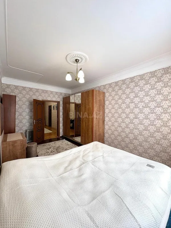 Kirayə verilir 2 otaqlı mənzil 64 m²