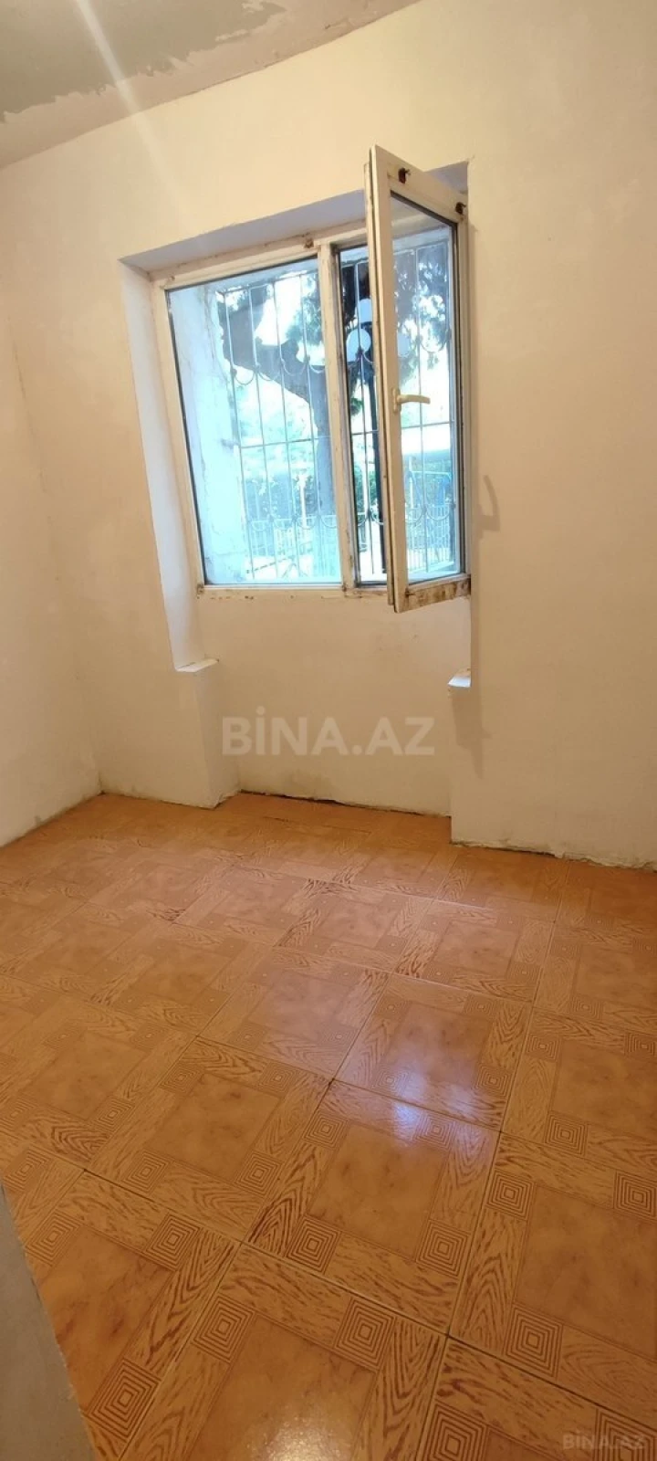 Satılır 1 otaqlı mənzil 42.7 m²
