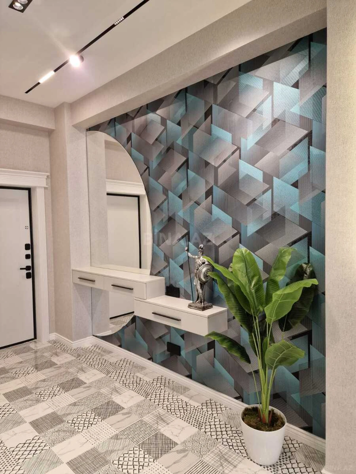 Satılır 3 otaqlı mənzil 112 m²