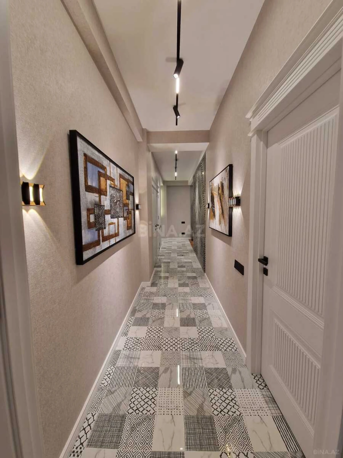 Satılır 3 otaqlı mənzil 112 m²