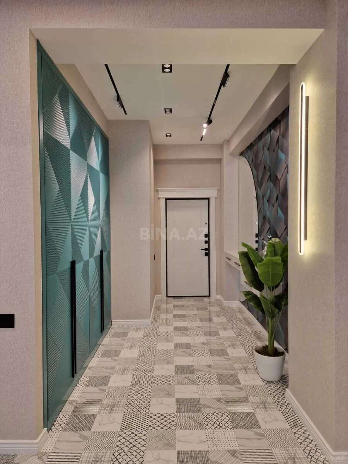 Satılır 3 otaqlı mənzil 112 m²