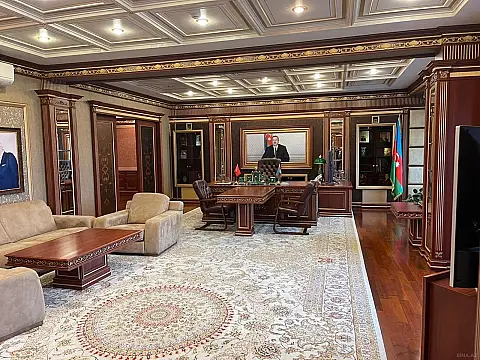 Kirayə verilir 8 otaqlı ofis 1000 m²