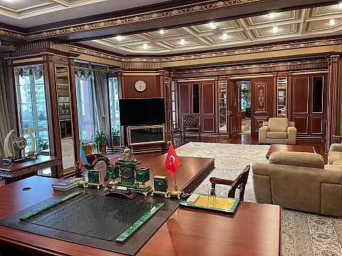 Kirayə verilir 8 otaqlı ofis 1000 m²