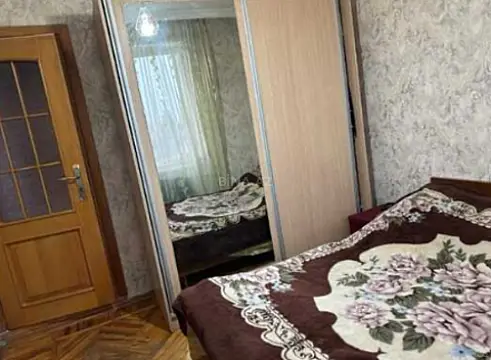 Satılır 4 otaqlı mənzil 101 m²