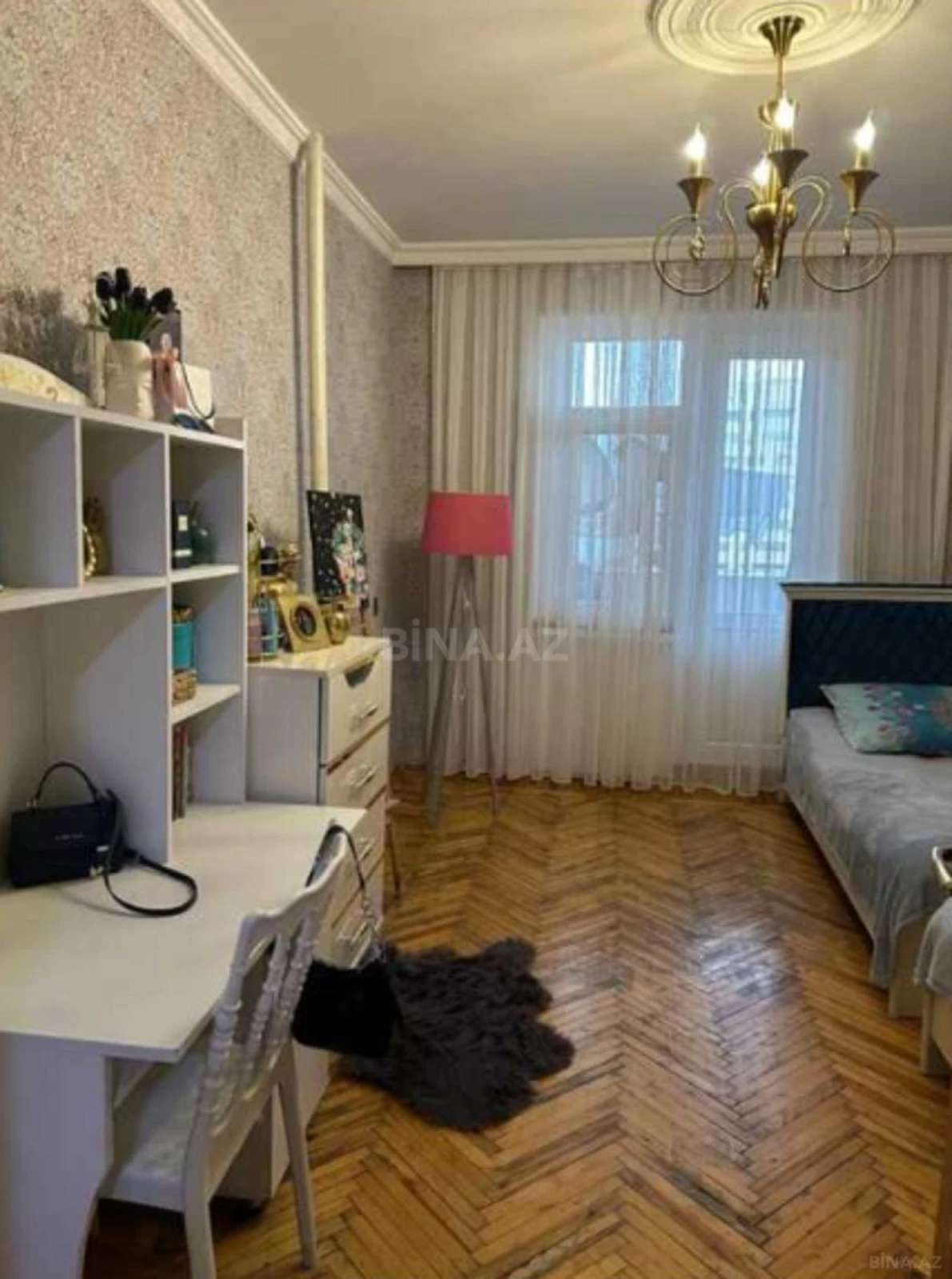 Satılır 4 otaqlı mənzil 101 m²