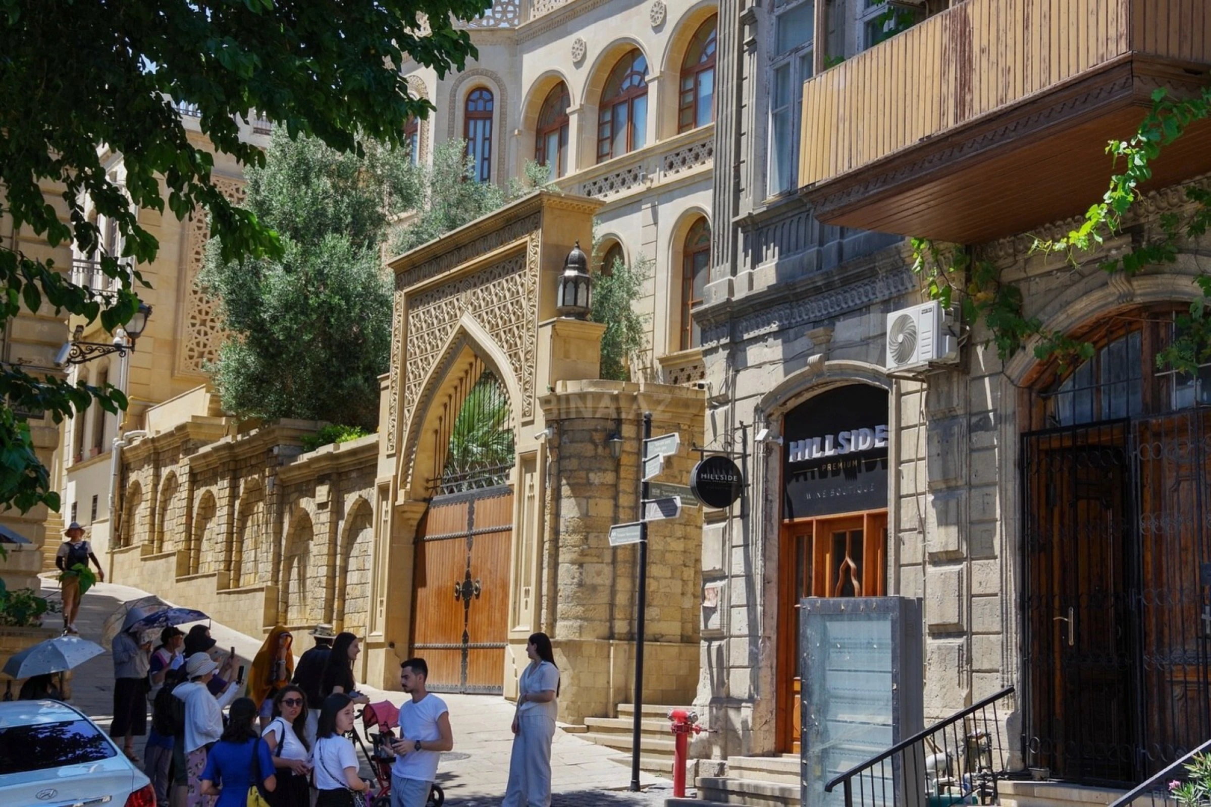 Satılır obyekt 2400 m²