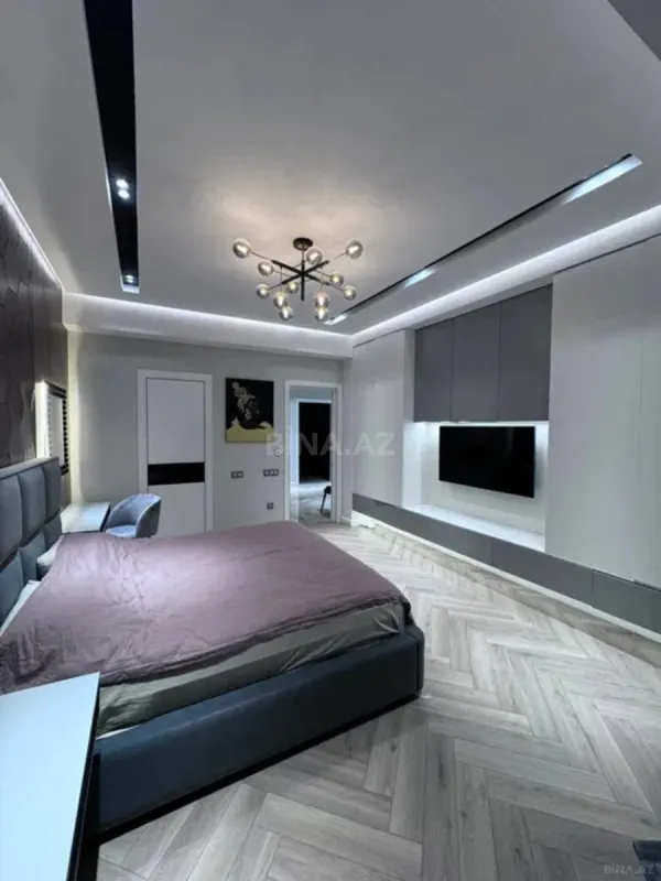 Kirayə verilir 2 otaqlı mənzil 90 m²