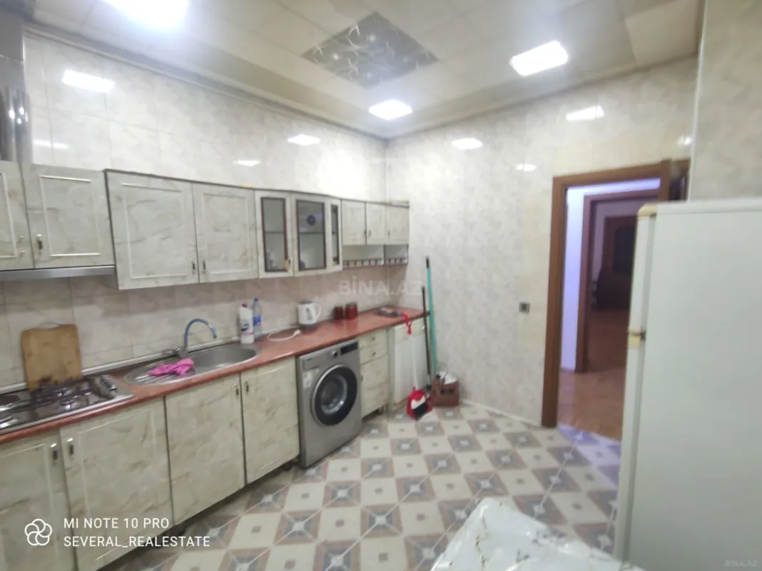 Kirayə verilir 4 otaqlı mənzil 120 m²