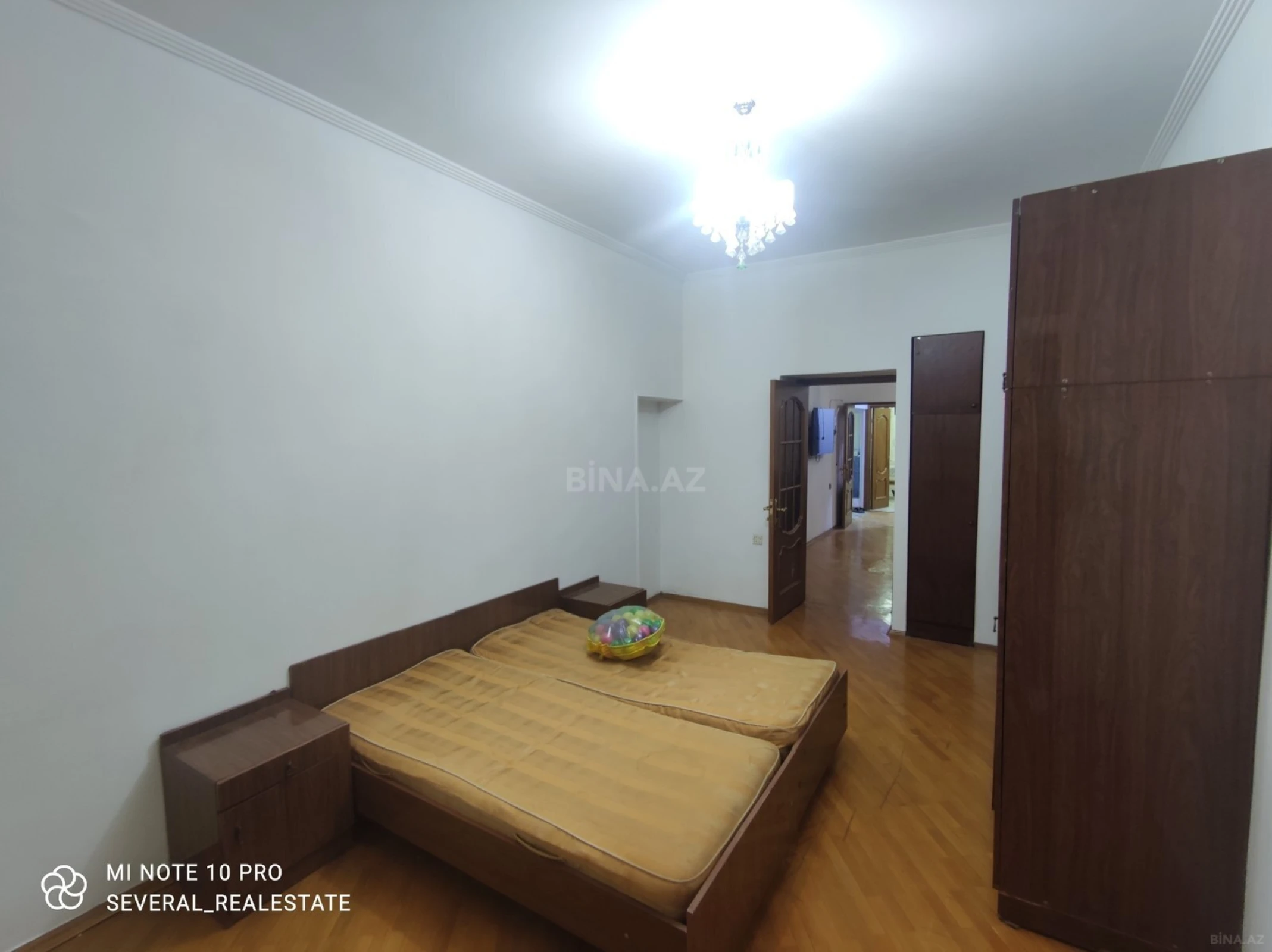 Kirayə verilir 4 otaqlı mənzil 120 m²