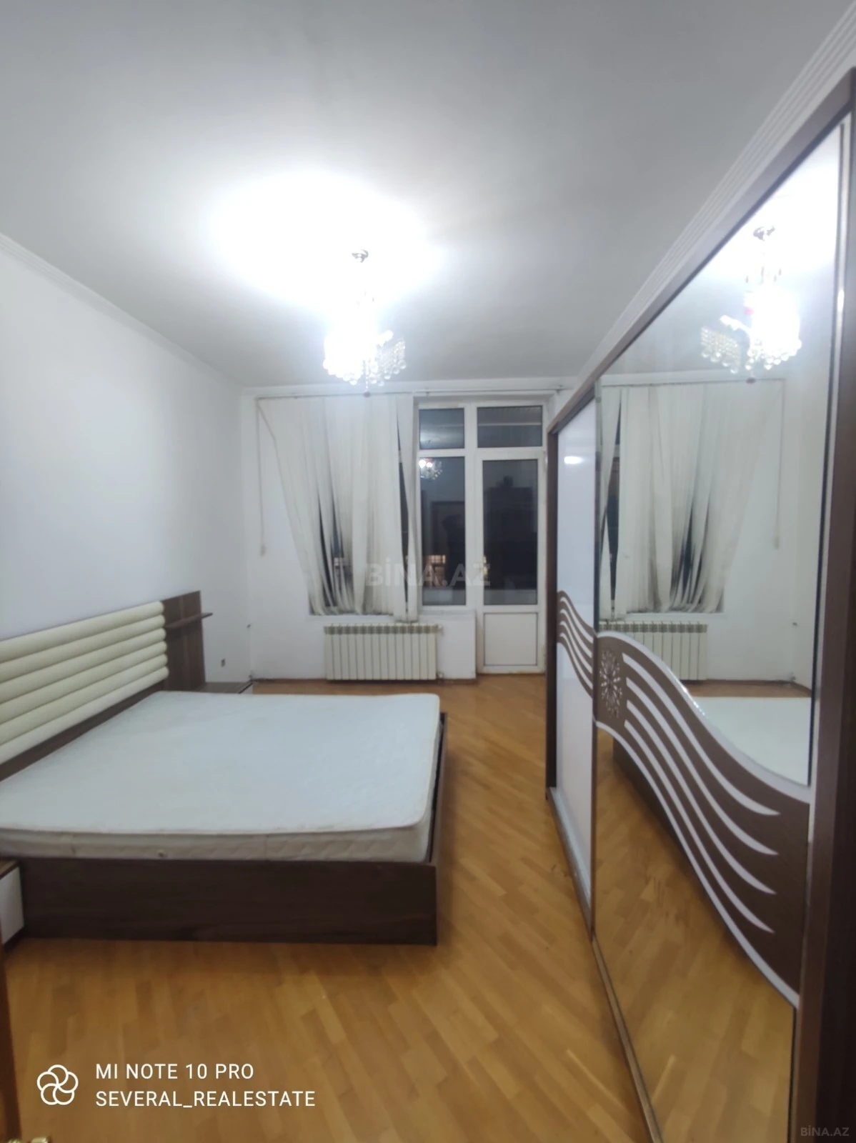 Kirayə verilir 4 otaqlı mənzil 120 m²