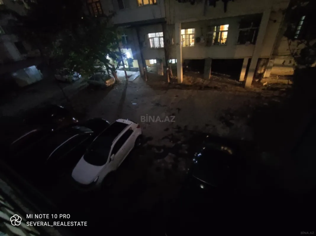 Kirayə verilir 4 otaqlı mənzil 120 m²