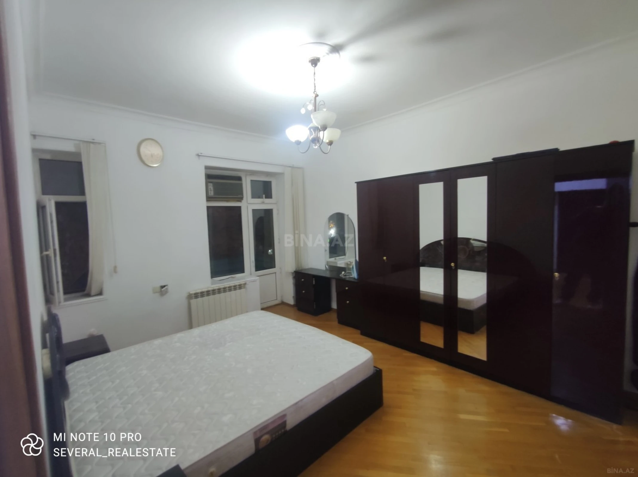 Kirayə verilir 4 otaqlı mənzil 120 m²