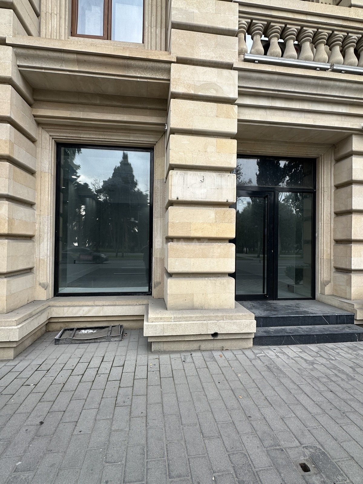 Kirayə verilir obyekt 67 m²