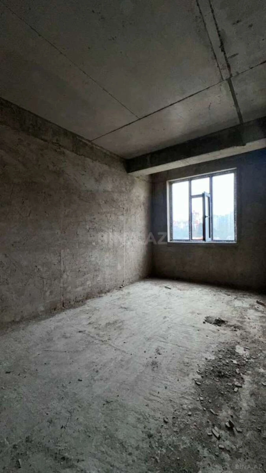 Satılır 2 otaqlı mənzil 96 m²